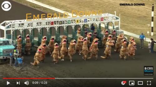 馬じゃなくてティラノサウルスが走る「T-rex Race」　フェイクっぽいけどリアルです