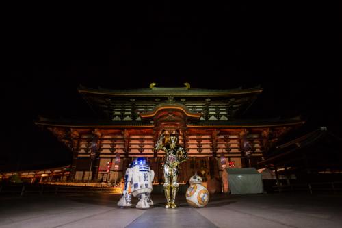 奈良・東大寺で「スター・ウォーズ」音楽奉納イベント開催！　大仏様とシカもうっとり（？！）なオーケストラ演奏も
