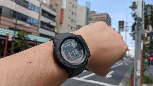 最長54日間のバッテリー寿命！　GarminのGPSウォッチ「INSTINCT DUAL POWER」のソーラー充電機能を検証