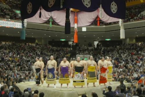 相撲にはこんな楽しみ方も！ 力士の個性が光るオシャレでユニークな着物に大注目