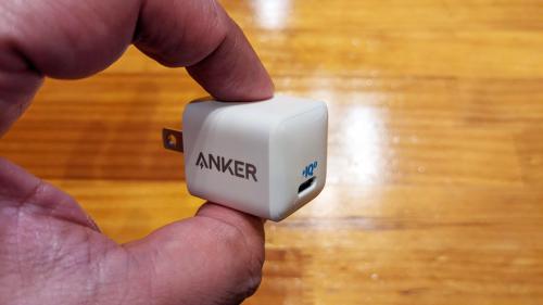 iPhone 12に備えておこう　Ankerが発売した20W出力でPD対応の最小・最軽量USB急速充電器「PowerPort III Nano 20W」はセブン-イレブンでも購入可能に