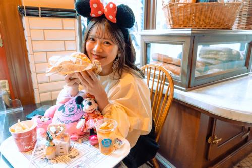 とびきりキュートなパークで幸せなひとときを！　東京ディズニーリゾートのスペシャルイベント「ミニー・ベスティーズ・バッシュ！」