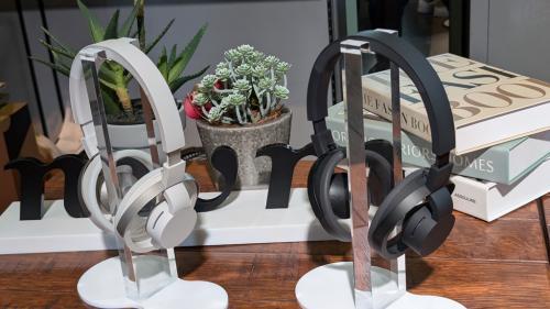 耳をふさがないオープンイヤー型ヘッドホン「nwm ONE」が発売　音漏れを抑えつつ高音質を実現