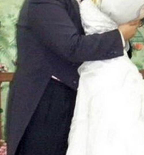 驚異！　韓国人男性がついに抱き枕のアニメキャラと結婚！　「正直日本が悪いごめんな」
