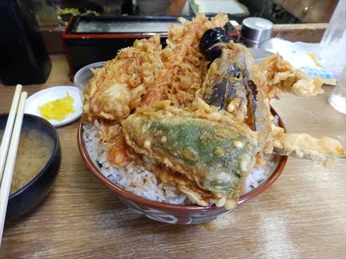 デカ盛り 横浜にある天ぷらの店 豊野丼で 穴子天丼 を食す ガジェット通信 Getnews