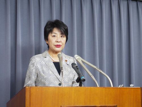 上川陽子・法務大臣定例会見「児童ポルノ法に関してはホームページで周知徹底していく」（2015年5月12日） ｜ ガジェット通信 Getnews