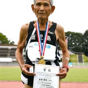 日本マスターズ陸上 Nicheee 19年度 日本マスターズ陸上競技大会が開幕 茨城の記録会に90歳の投てき選手も71歳の世界チャンピオンも出場 ガジェット通信 Getnews