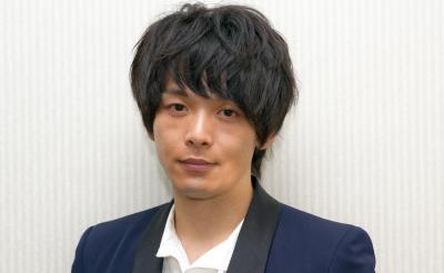 俳優・中村倫也インタビュー「女子の周りから固める恋愛作成は逆効果な気がします（笑）」