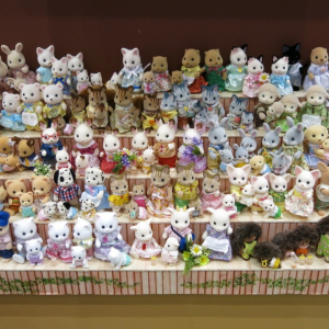 【東京おもちゃショー2015】アナタはどれで遊んでた？　エポック社『シルバニアファミリー』30年の歩みを振り返り！