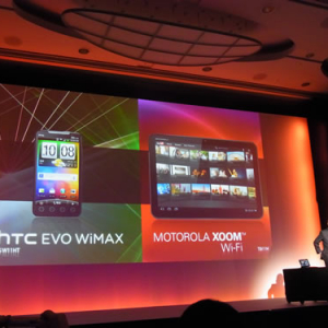 KDDIがAndroid 2.2スマートフォン『htc EVO WiMAX ISW11HT』とAndroid 3.0タブレット『MOTOROLA XOOM Wi-Fi TBi11M』を発表