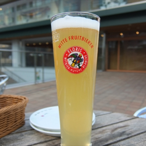 真夏のテラスで楽しむベルギービール　＠『リトルデリリウム』新宿サザンテラス