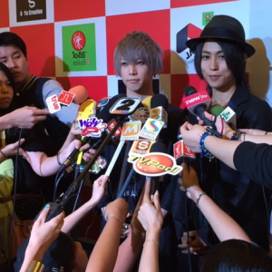 SuG【JAPAN EXPO THAILAND 2015】記者会見登場で大盛況