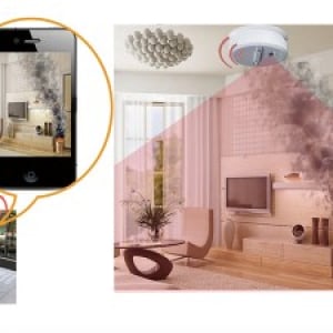 いざという時のために！スマホに写真を送れる火災警報器「Vigek Smoke Alarm」