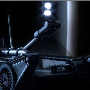 原発潜入ロボ「PackBot」が撮った写真と同型機が「かなり雑に扱われている」動画