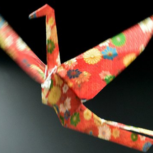 まさに和風ドローン！わずか31グラム、制御可能な空飛ぶ折り鶴「ORIZURU」が発表