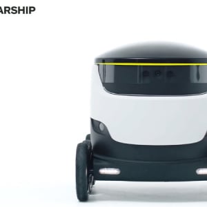 ドローンの次はこれ!?自分で荷物を運ぶ運送ロボットが登場