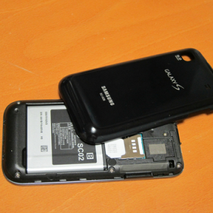 サムスンの『Galaxy S』が爆発　「爆発までiPhoneのパクリか！」