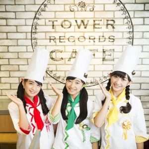 さくら学院 開校5周年記念でタワレコとコラボ 展示会やコラボグッズ販売、カフェでコラボメニュー提供も