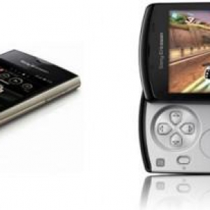 Xperia ray SO-03Cは8月20日前後、Xperia PLAY SO-01Dは11月中旬に発売予定という噂