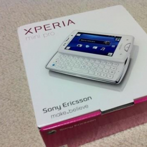 Xperia mini pro SK17i開封の儀（動画あり）