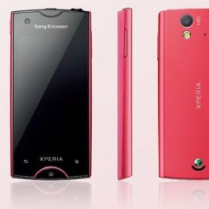 NTTドコモ、Xperia新機種「Xperia ray SO-03C」を正式発表、今週末より予約開始（更新：プロモ動画を追加）