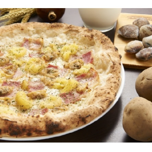 【Napoli’s PIZZA & CAFFÉ】あさり・ジャガイモたっぷりのクラムチャウダーがピッツァに！濃厚クリーミーな冬のピッツァ登場