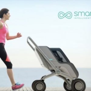 約32万円のスマートベビーカー⁉︎手で押さなくても動く「Smartbe Stroller」が海外で話題