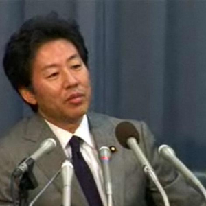 小宮山厚労相のたばこ増税発言、安住財務相は「バランス欠いている」と否定的