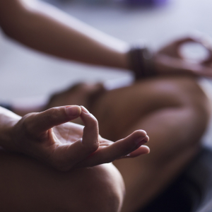 【ビジネスパーソン必見】1日25分の瞑想がもたらす5つの効果とその実践法