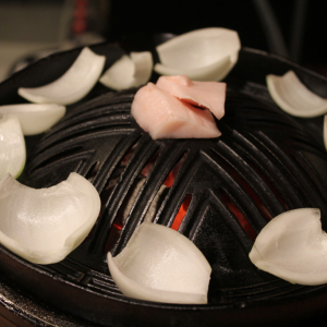 ジンギスカン王国・北海道に新たな旋風 ポッケの「塩ジンギスカン」で味わう素材の旨み！