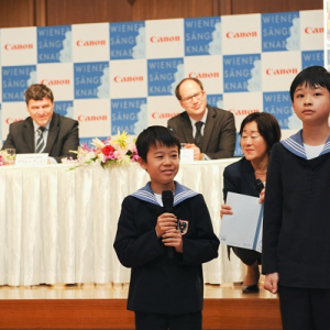 ウィーン少年合唱団が来日、「困難な時こそ、音楽が力となれれば」