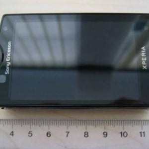 イーモバイルの「Xperia mini S51SE」は今月中に発売予定、テザリングにも対応