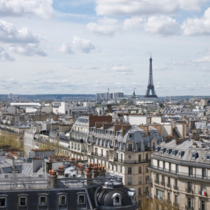 【パリの穴場秘密スポット】老舗デパートの屋上から眺めるパリ