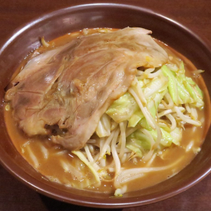 濃厚な味噌スープと極太麺の衝撃！ 新潟市民に古くから愛されているお店「東横」
