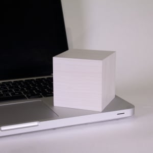 指パッチンでアラ不思議！多機能 時計になっちゃう『CUBE click clock』フォトレビュー