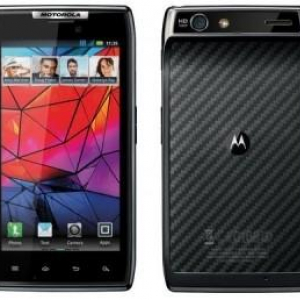 Motorola RAZRのAndroid 4.0へのバージョンアップ時期は2012年始め頃