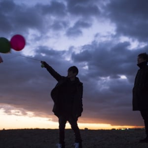 BOOM BOOM SATELLITES “みんなに勇気を与えたいから”と川島出演「STARS AND CLOUDS」MV公開