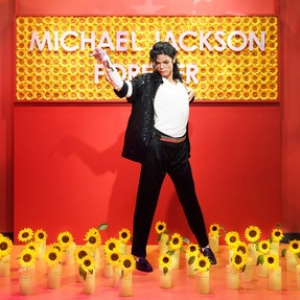 マイケル・ジャクソン追悼企画　マダム・タッソー東京で、マイケルが愛した『ひまわり』のインフィオラータを期間限定展示