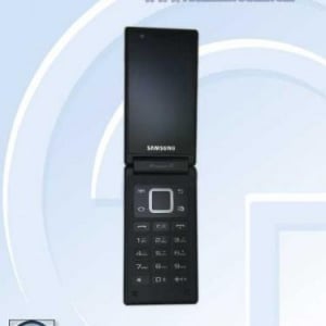 Samsung、中国電信にデュアルコア・デュアルスクリーンの折畳み式Androidスマートフォン「SCH-W999」を投入