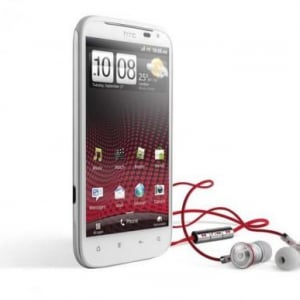 英国でSIMフリー版「HTC Sensation XL with Beats Audio」が発売