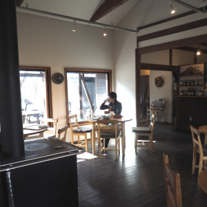 東京のカフェに飽きたあなたへ。軽井沢にある築百年のカフェは、流れる時間が超上質だった。