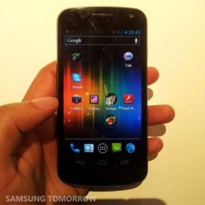 Galaxy Neuxs、英国では11月17日に発売されるとSamsungが発表。ドコモスマートフォンラウンジではGalaxy Nexus SC-04Dの展示が開始