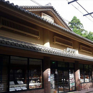 奈良で朝食をとるならここ。春日大社でいただく「神仙境」の茶粥定食