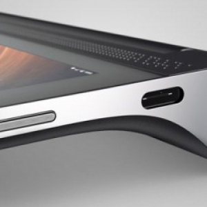 IFA 2016 : Lenovo、4つの利用スタイルが選べる新型タブレット「Yoga Tab 3 Plus」を発表