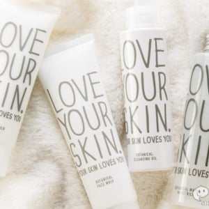 人気ボタニカルコスメブランド『LOVE YOUR SKIN. YOUR SKIN LOVES YOU.』から肌本来の力を呼び覚ます、メイク落とし・洗顔・化粧水・乳液の4種が登場！