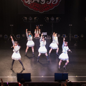 女性ファンも注目、“完全なるアイドル” わーすたが魅せた超満員のO-EAST定期ライブ