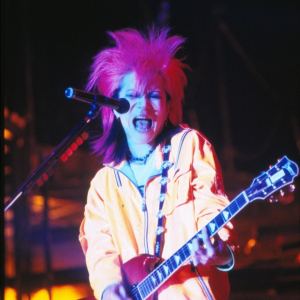 hide、映画公開記念“選りすぐり映像作品”をYouTubeで一挙公開