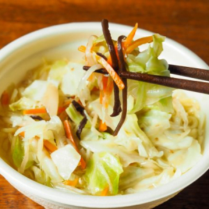 【帰れま10】セブンの人気No１メニュー！ 「旨みスープの野菜盛りタンメン」がたっぷりシャキシャキ野菜で大満足