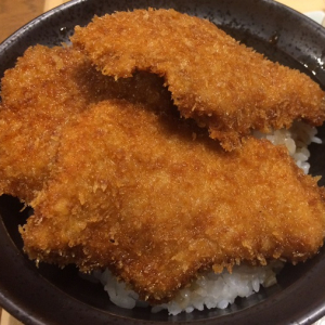 【必食ライヴめしFile】La.mama近く「新潟カツ丼 タレカツ渋谷店」