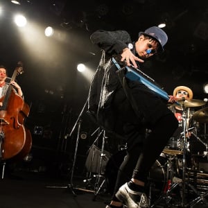 H ZETTRIO、聖夜の祝祭広場をイメージした初のクリスマスソングをリリース